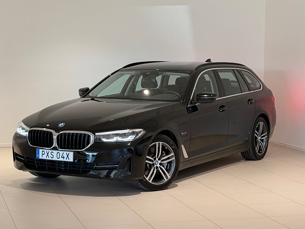 BMW 530e xDrive, Värmare, Backkamera, Navigator
