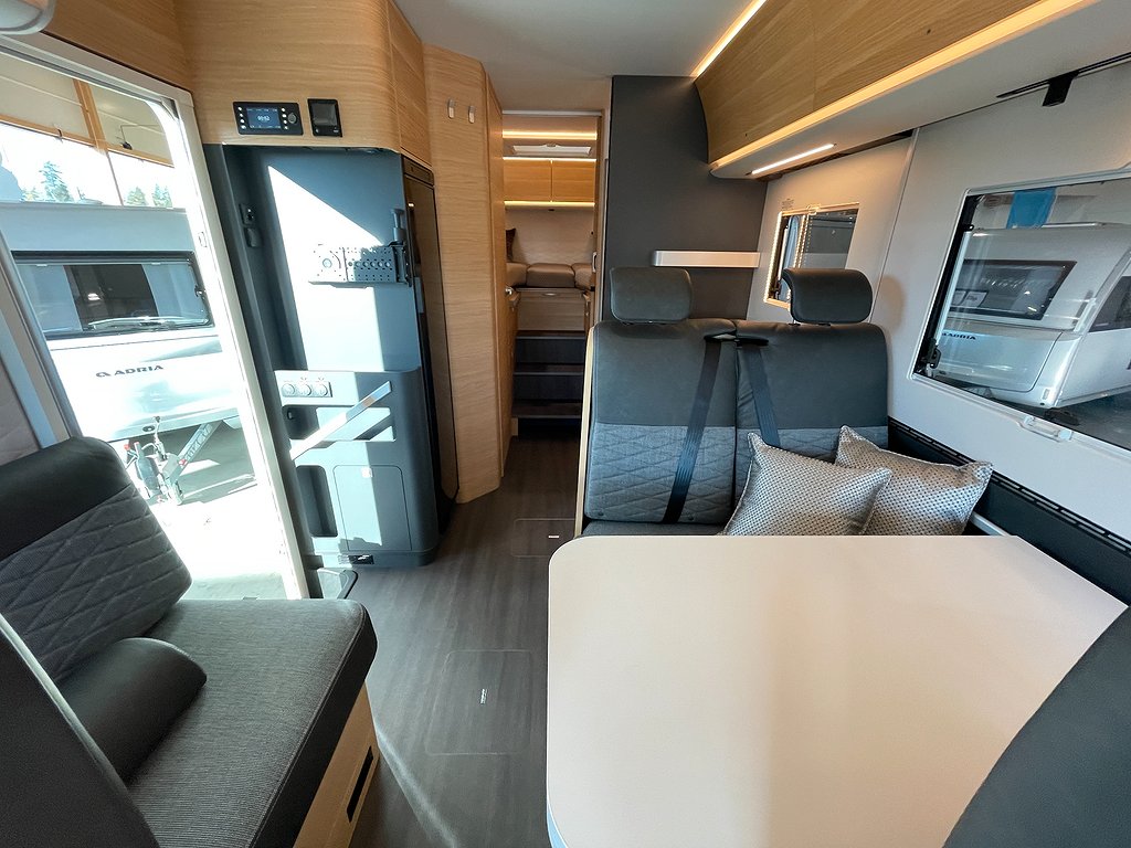 Adria Sonic 700 SL / Automat 180hk / ALDE / Taksäng - Adria