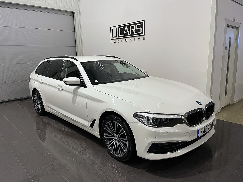 BMW 520d xDrive Touring / Sport-Line / Navi / Drag