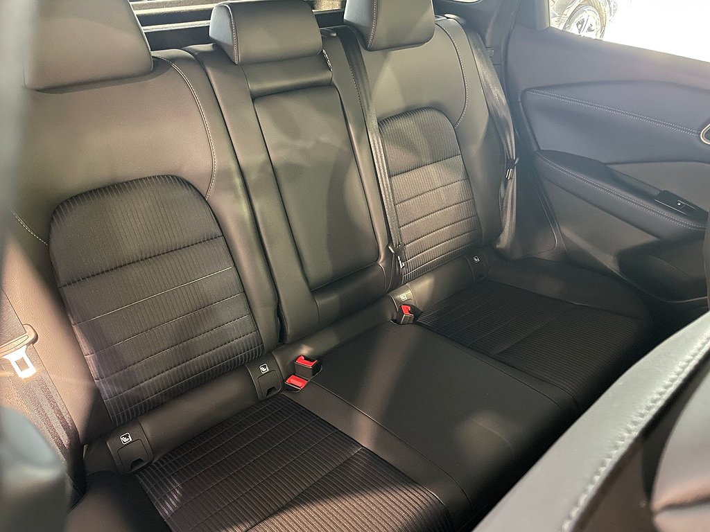 Nissan Qashqai 1.3 TEKNA | Head-Up | 1 ÄGARE | NYSERVAD | 2022
