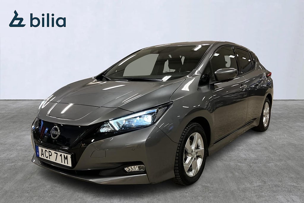 Nissan Leaf N-Connecta/Rattvärme/Navi/s&v-däck/360 Backkam...
