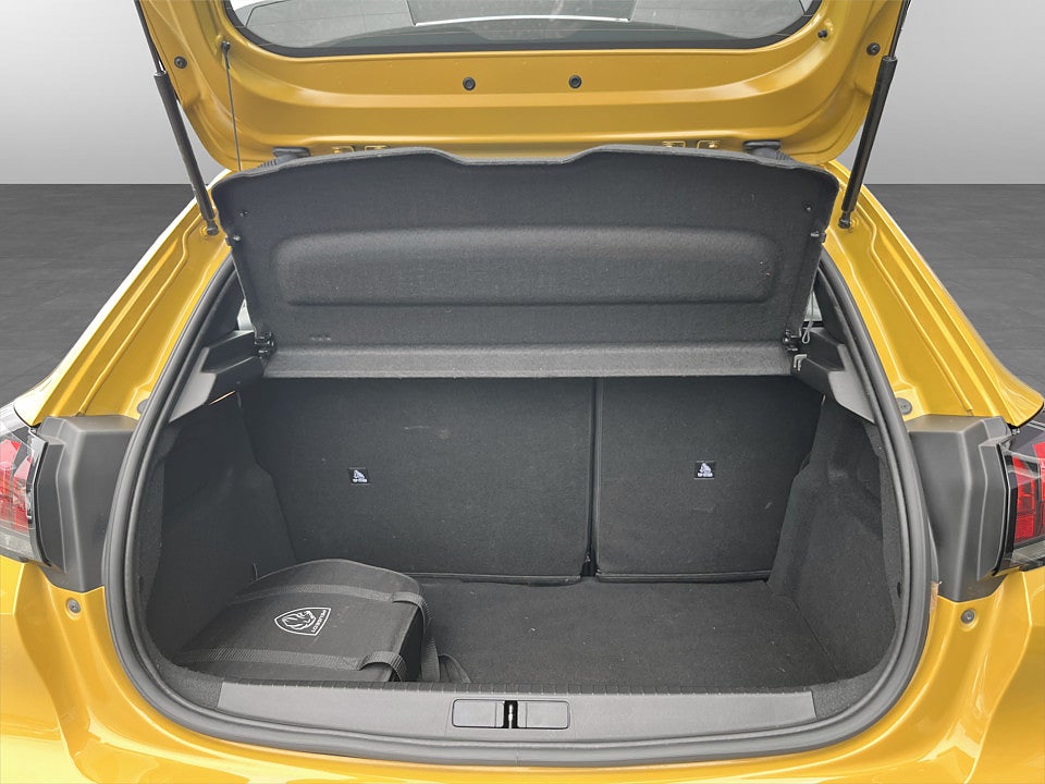 Bild på Peugeot E-208 Active 50 kWh 136hk CARPLAY BACKSENSORER