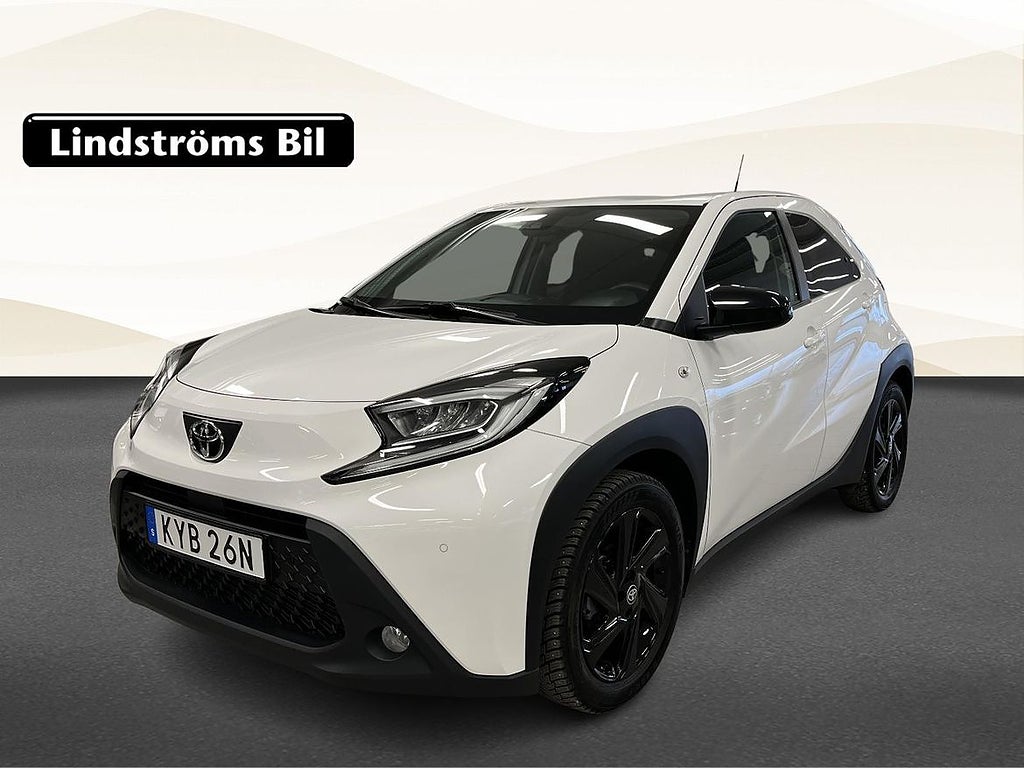 Toyota Aygo X Play VVT-i 1.0 72hk V-Hjul Moms