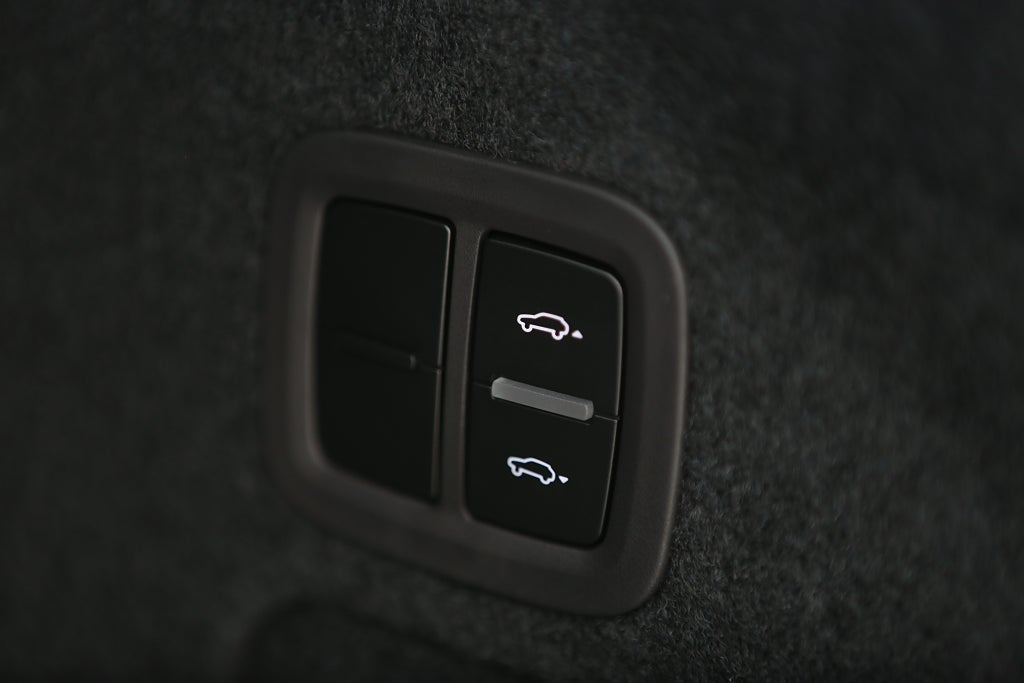 Porsche Cayenne Turbo E-Hybrid 739hk Coupé GT-Pack PCCB 2025