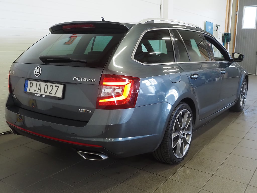 Skoda Octavia Kombi 2.0 TDI 4x4 RS Premium Dragpkt D-Värm 2018