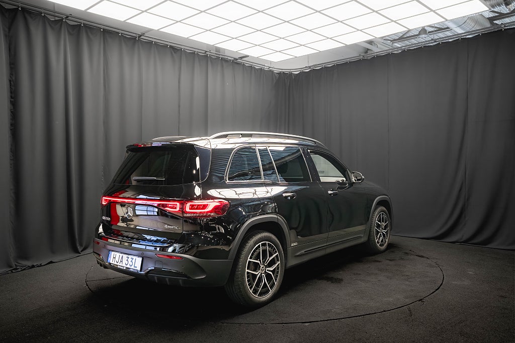 Mercedes-Benz EQB 300 4M AMG NIGHT 7-sits KAMERA DISTRONIC+ 1-ÄGARE