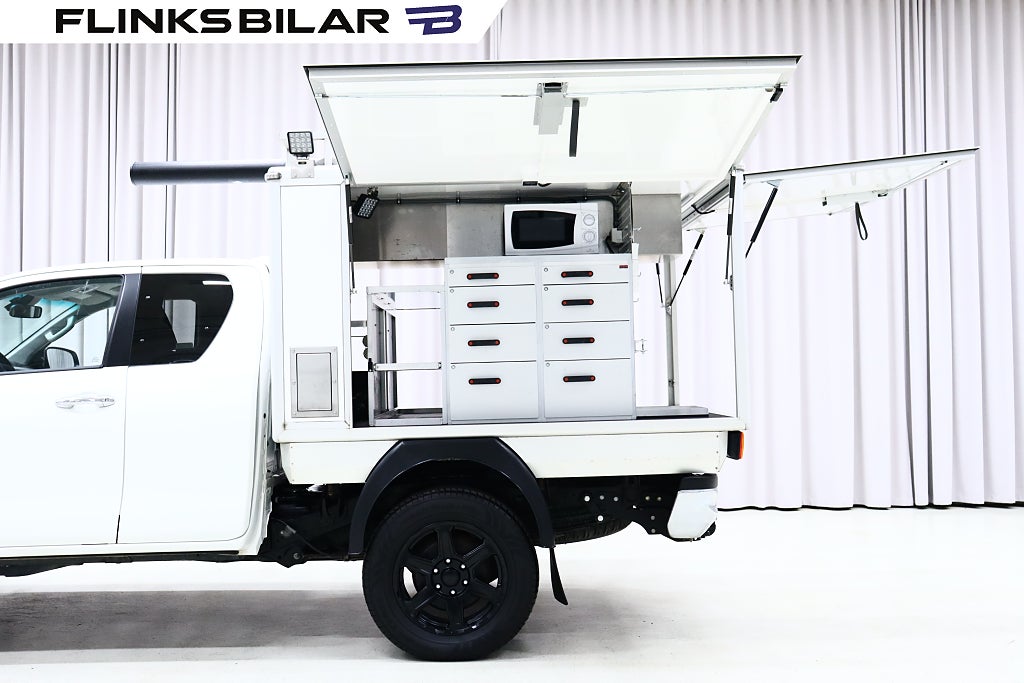 Toyota Hilux AWD 150HK Automat|Kåpa|Servicebil|Inredd|SeUtr!