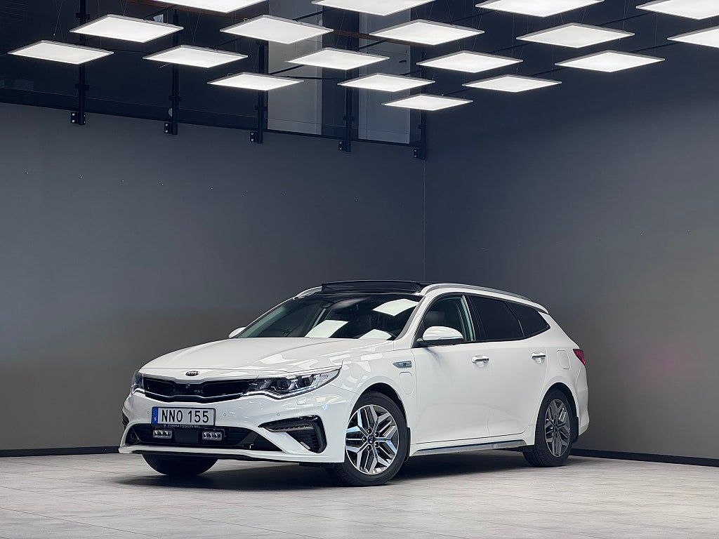 Kia Optima SW Plug-in Hybrid Adv Plus 2 / Drag / Värmare / Pano