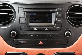Halvkombi Hyundai i10 17 av 21