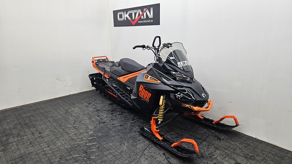 Lynx BOOND. 3900 DS 850