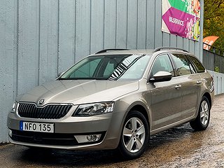 Skoda Octavia Kombi 1.2 TSI LÅGA MIL|DRAG|PDC|APPLE CARPLAY