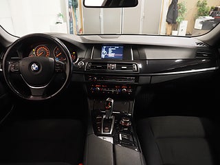 Sedan BMW 520d 14 av 22