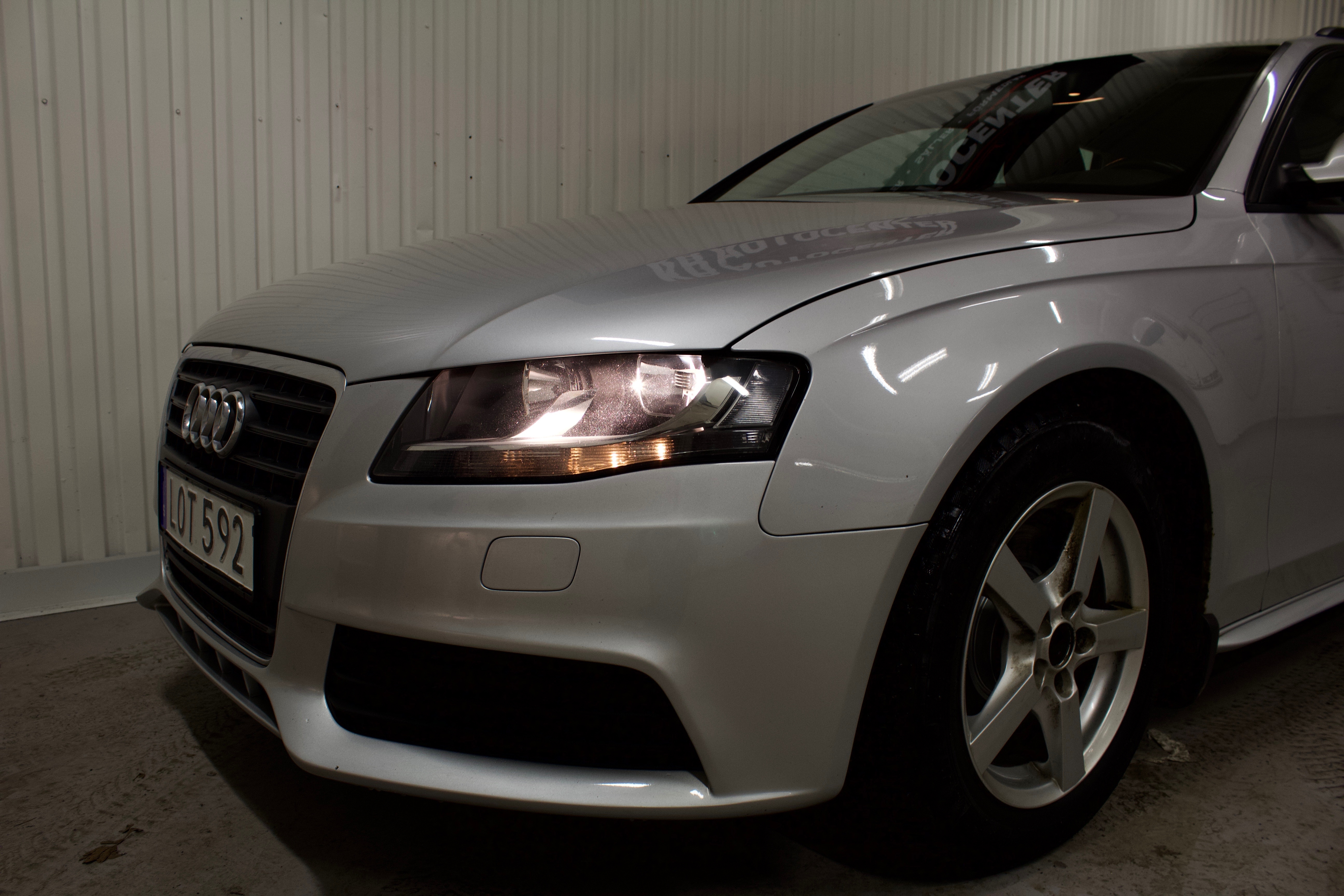 Audi A4 Avant 2.0 TDI 2011, bild 3/53