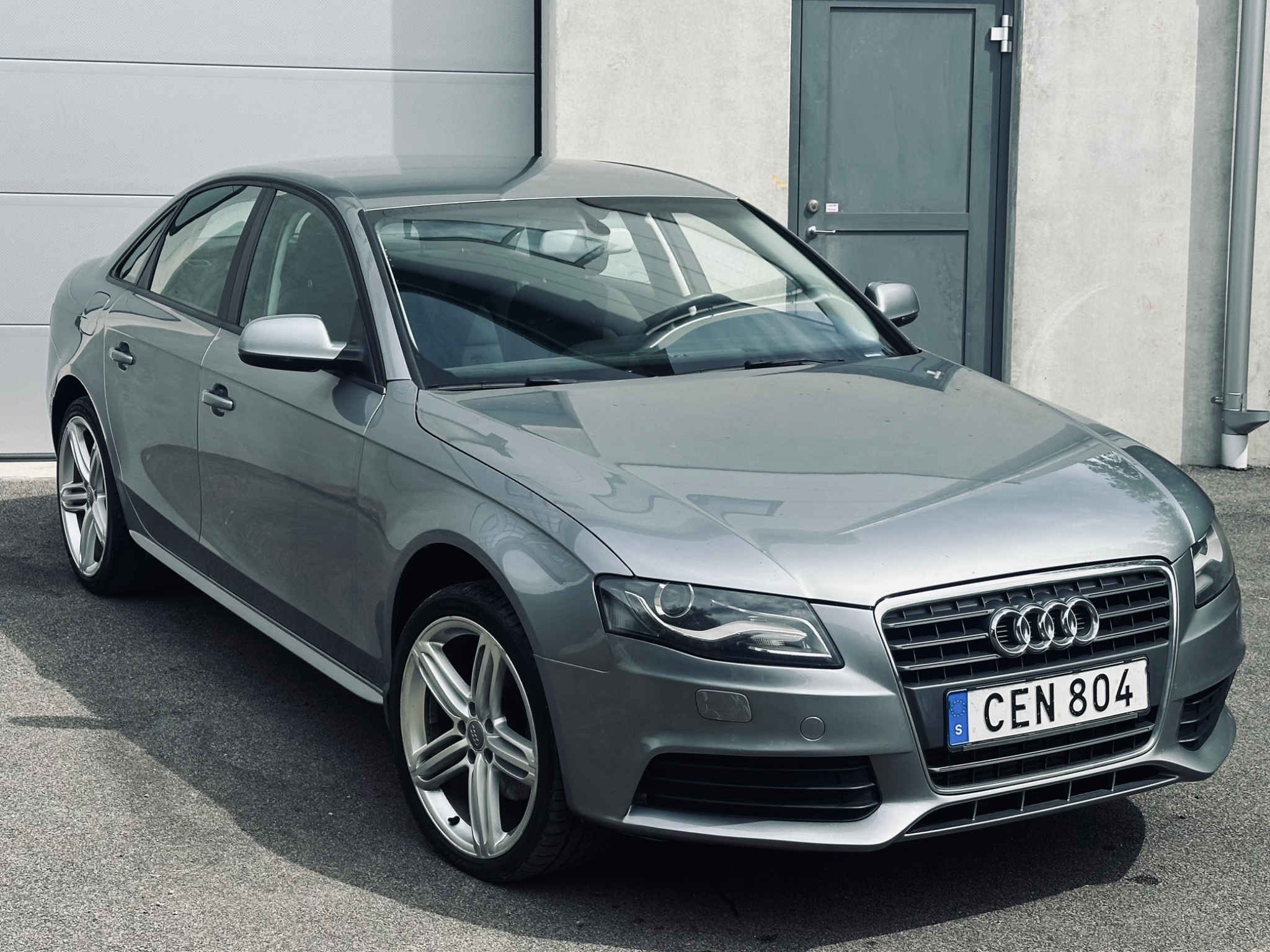 Audi A4 2010, bild 3/10