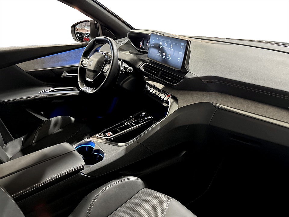 Bild på Peugeot 5008 GT 1.2 PT 130hk Aut 7-SITS B-KAMERA