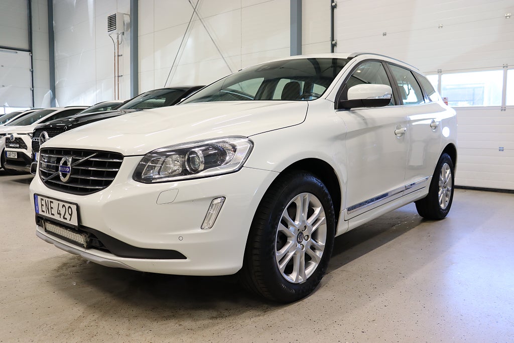 Volvo XC60 D4 AWD Summum Drag Skinn B-kam H/K Pano BLIS 190hk