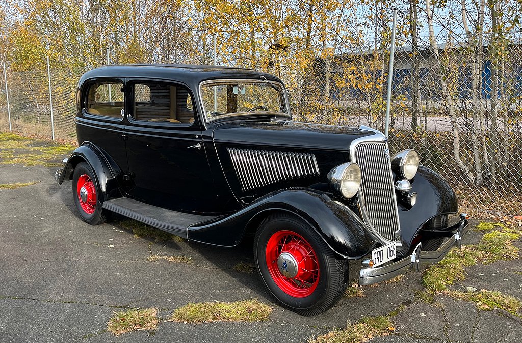 Ford Model 40 Tudor Sedan 3.3