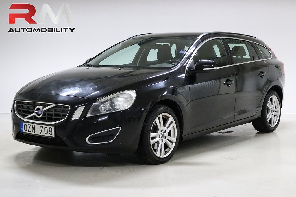 Volvo V60 D2 AUTOMAT MOMENTUM DRAGKROK VÄRMARE XENON BLUETOOT