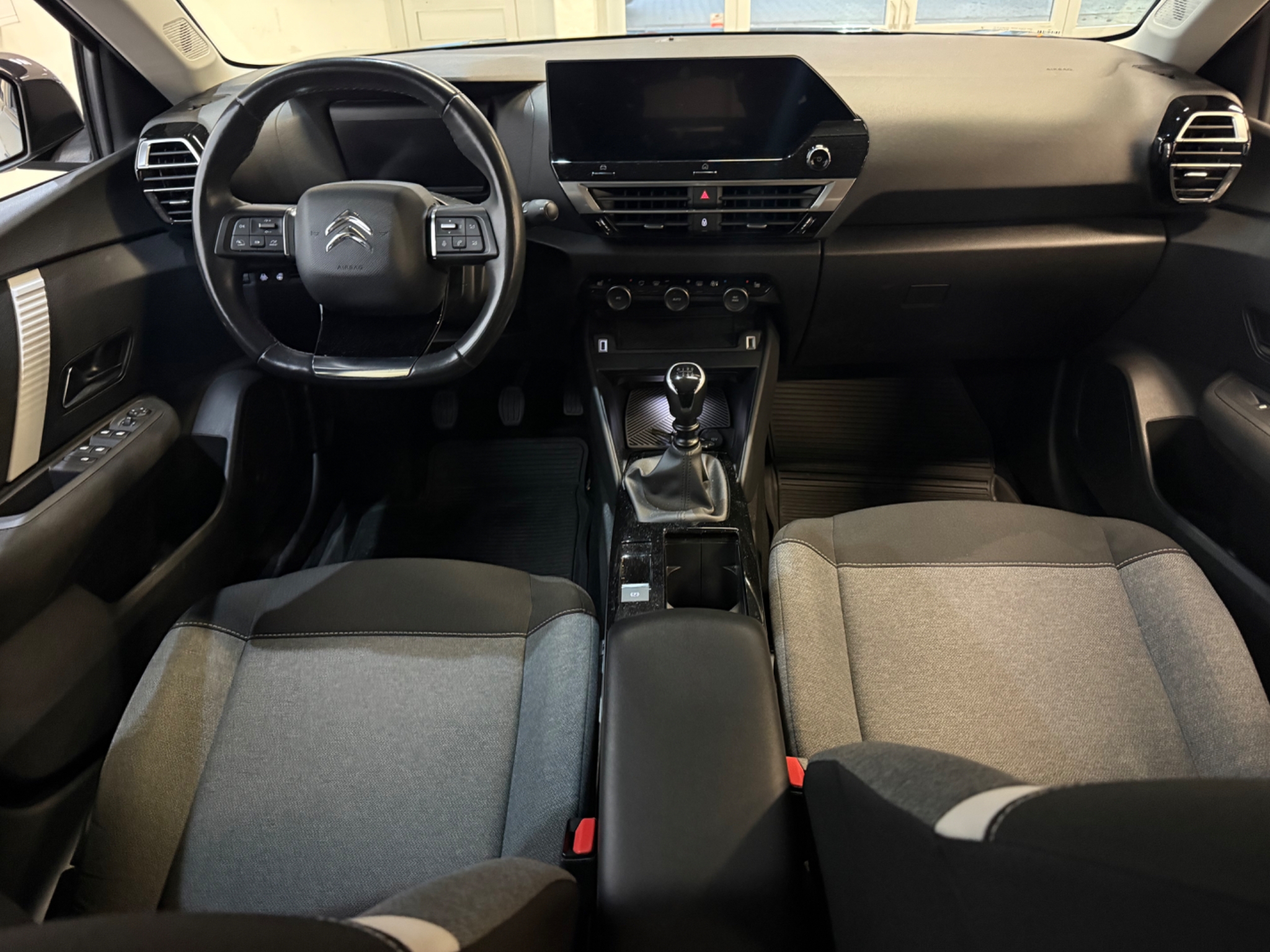 Citroen C4 1.2 PureTech 2021, bild 4/10