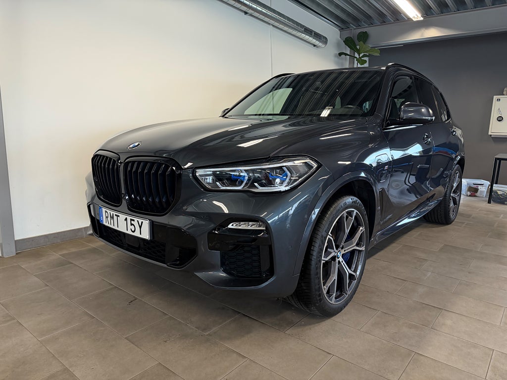 BMW X5 xDrive45e iPerformance M Sport Pano Laser Luftfjdr Drag