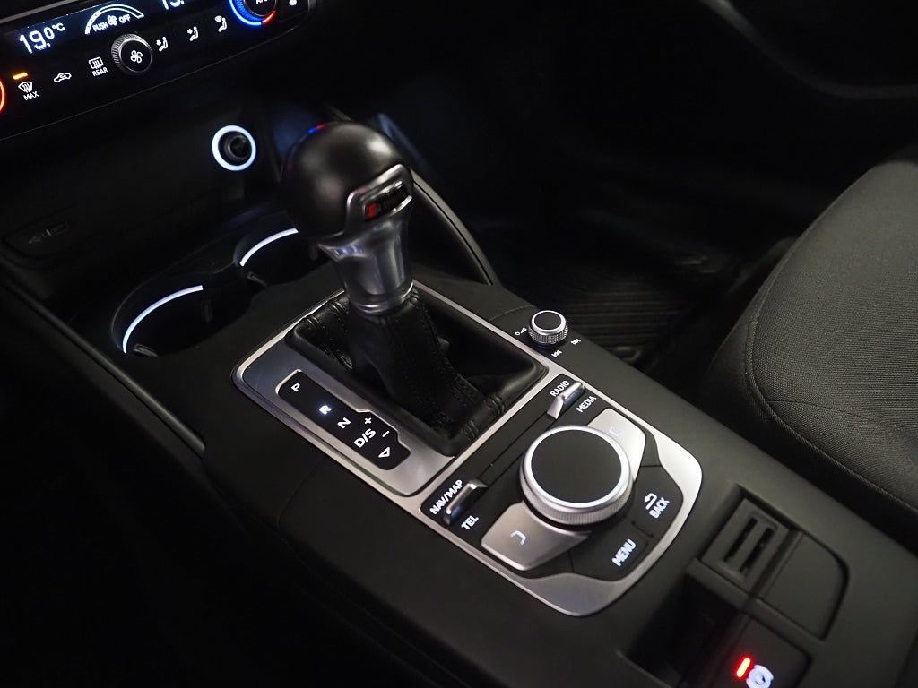 Audi A3 Sportback 1.4 TFSI S Tronic 150hk Comfort | P-Sensorer 2017