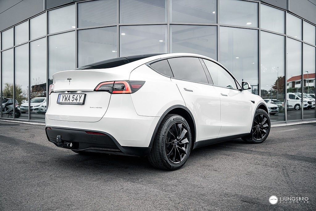 Tesla Model Y 2024 - miniatyr 2