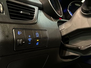 Hyundai i30 5-dörrar 1.6 Premium Mvärm Psens Rattvärme SoV