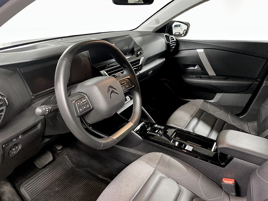 Bild på Citroën C4 Shine 1.2 PT 130hk Aut - 360-KAMERA, CARPLAY