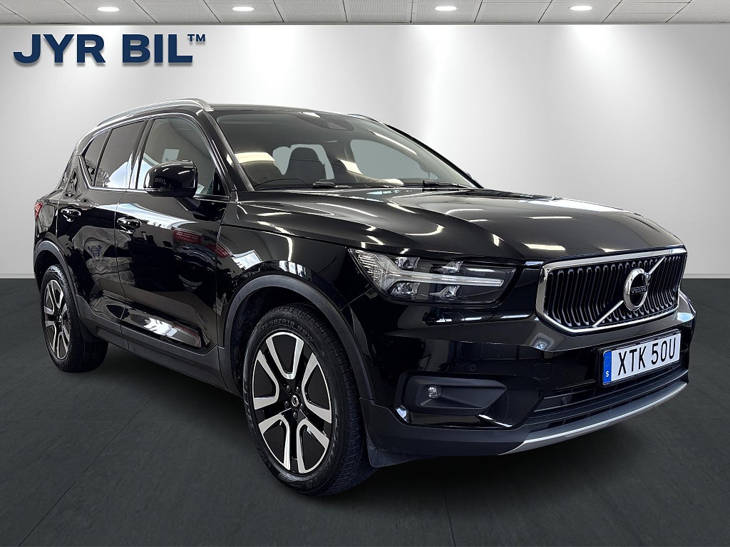 Volvo XC40 B4 Geartronic Momentum / Kamera / Applecarplay / Drag