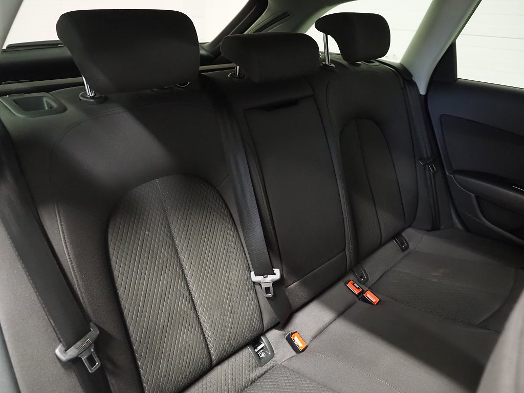 Audi A6 Avant 2.0 TDI Quattro S Tronic 190hk Drag Navi D-Värm