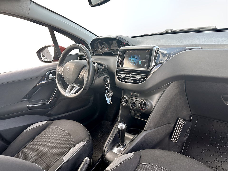 Bild på Peugeot 208 Active 1.2 PT 82hk Aut KAMPANJRÄNTA 3,99%