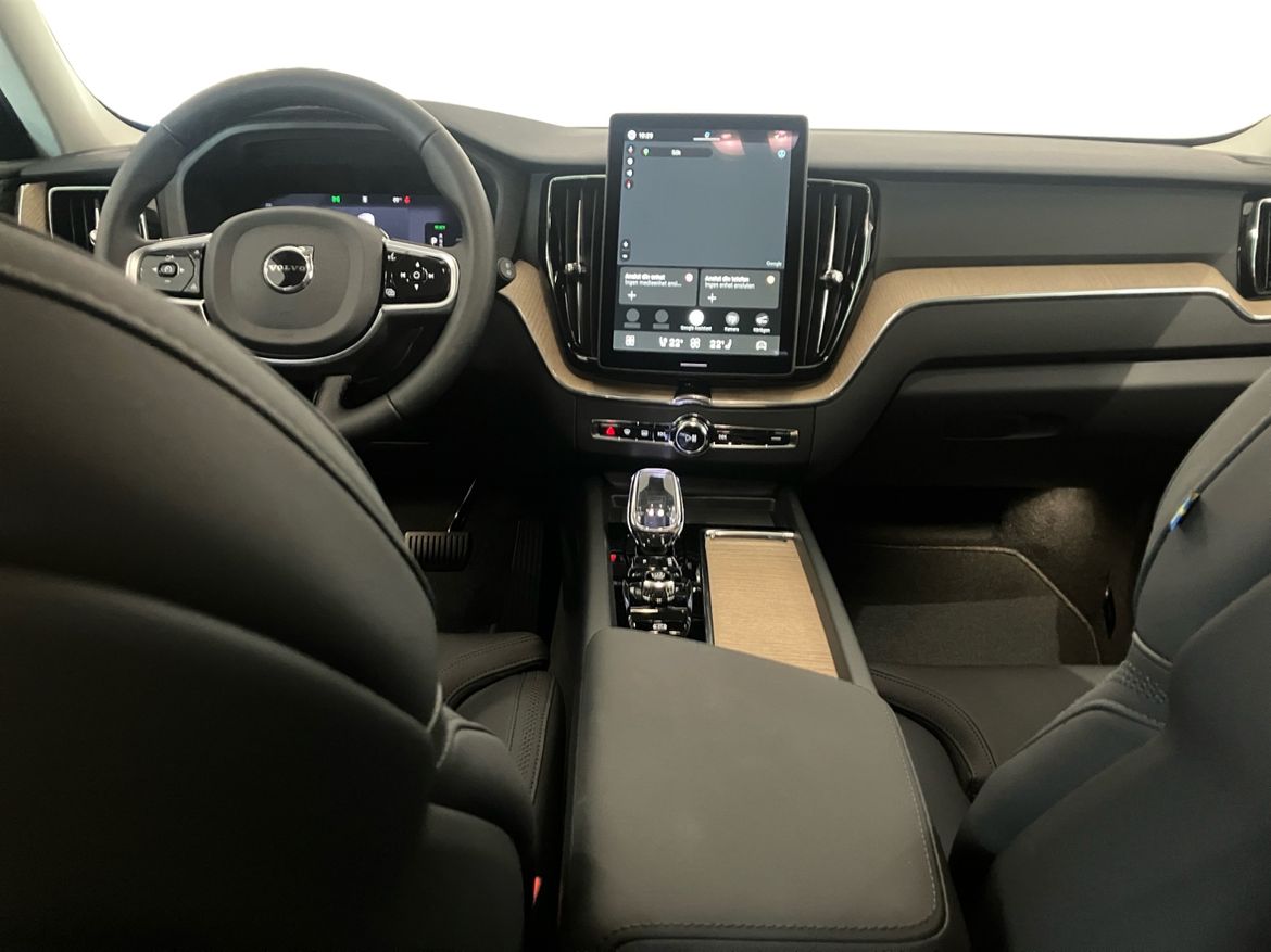 Volvo XC60 T6 Plus Dark Nordic Edition 2027, photo 5/44
