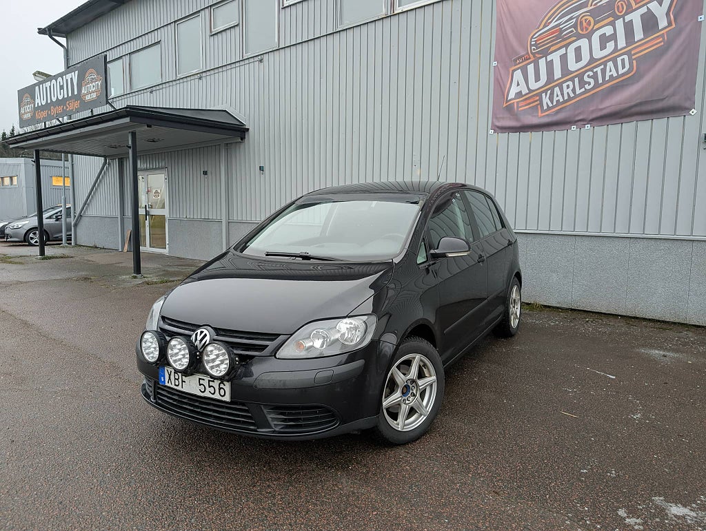 Volkswagen Golf Plus 1.6 Trendline Euro 4 Nybesiktad. 