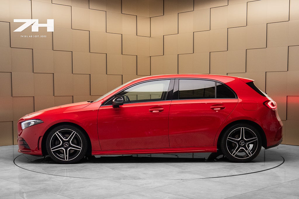 Mercedes-Benz A180 AMG-Line / Night Package / Kamera / Farthållare