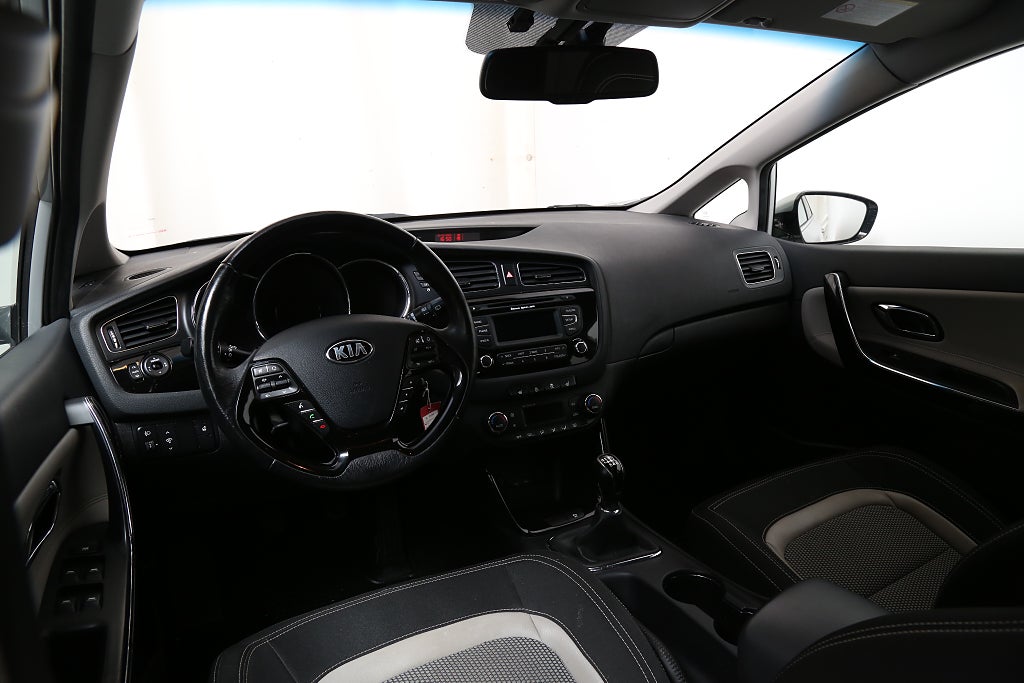 Kia Ceed cee'd_sw 1,6 CRDi 128hk Komfort Motorv Drag 2013