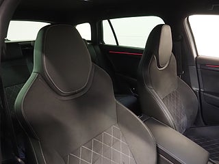 Kombi Skoda Superb 11 av 25