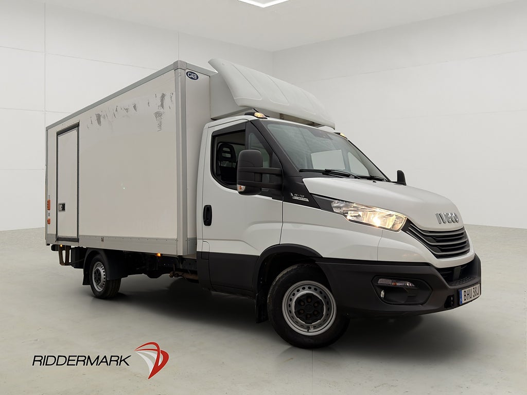 Iveco Daily 2.3JTD Bakgavellyft Värmare Sidodörr Kamera Moms