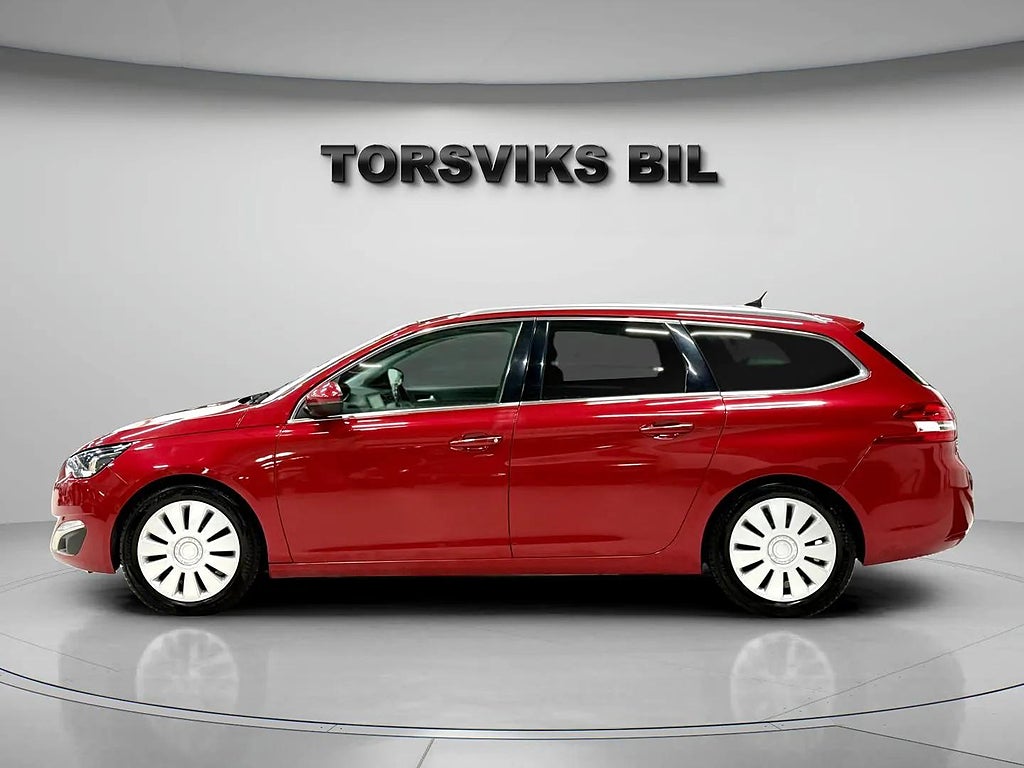 Peugeot 308 SW 1.2 Allure  Automat Panorama Navi S&V-hjul HELGKAMPANJ! - miniatyr 2