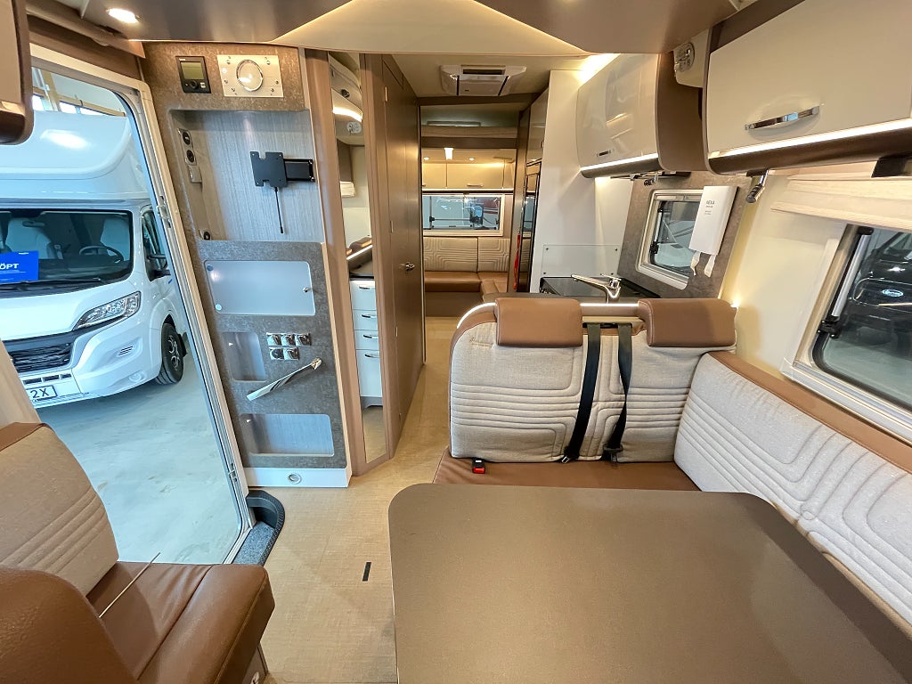 Bürstner Lyseo 744 TD Harmony Line /Soffa bak/Taksäng x2/AC bodel/Solcell - Bürstner