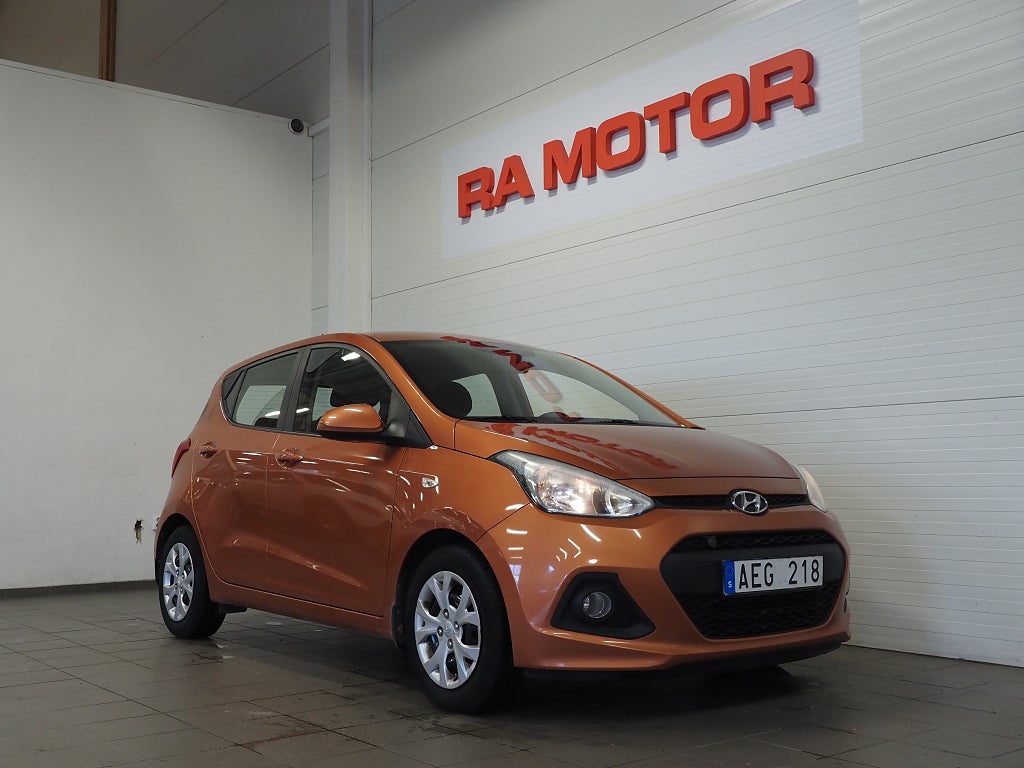 Hyundai i10 1.0 ComfortPlus 67hk Motorvärmare P-Sensorer Rattvärme 2014