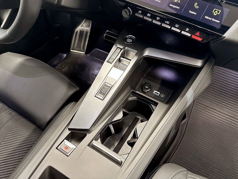 Bild på Peugeot 408 GT 130hk Aut B-KAMERA CARPLAY