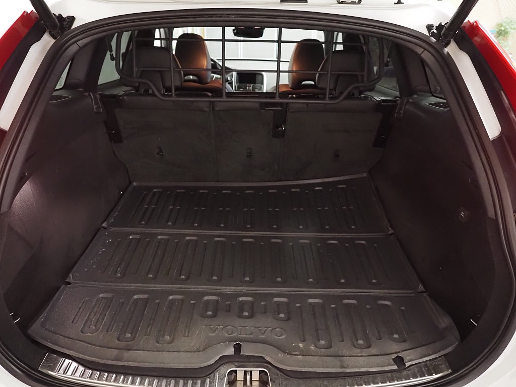 Volvo XC60 D4 190hk AWD Classic Summum | Drag | Kamera | Navi | 2017