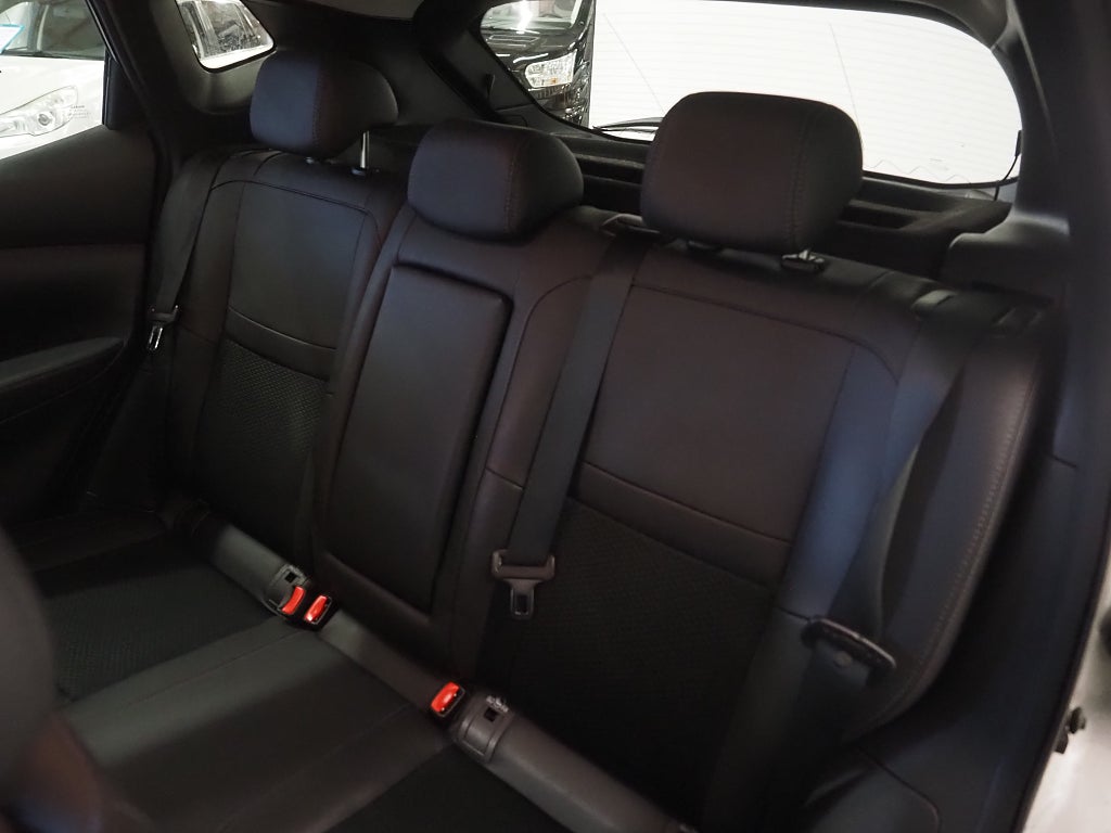 Nissan Qashqai 1.3 158hk DIG-T DCT Tekna | Navi | Backkamera | 2019