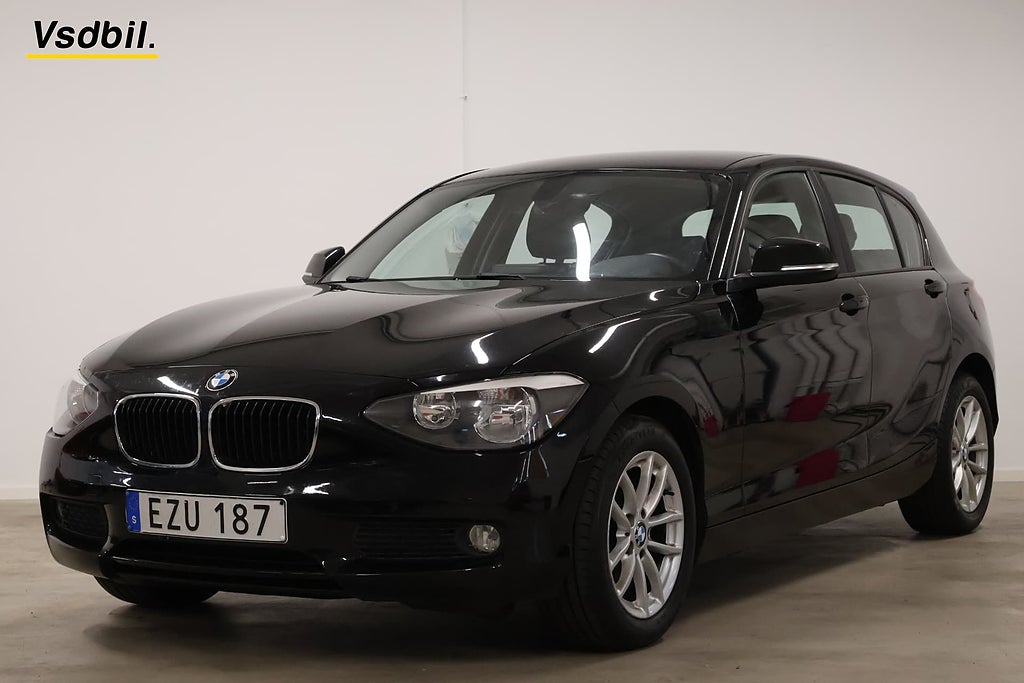BMW 116i 1 ÄGARE FLYTTGODS LÅGMIL SKATT 668KR 0.55L/MILEN SKICK!