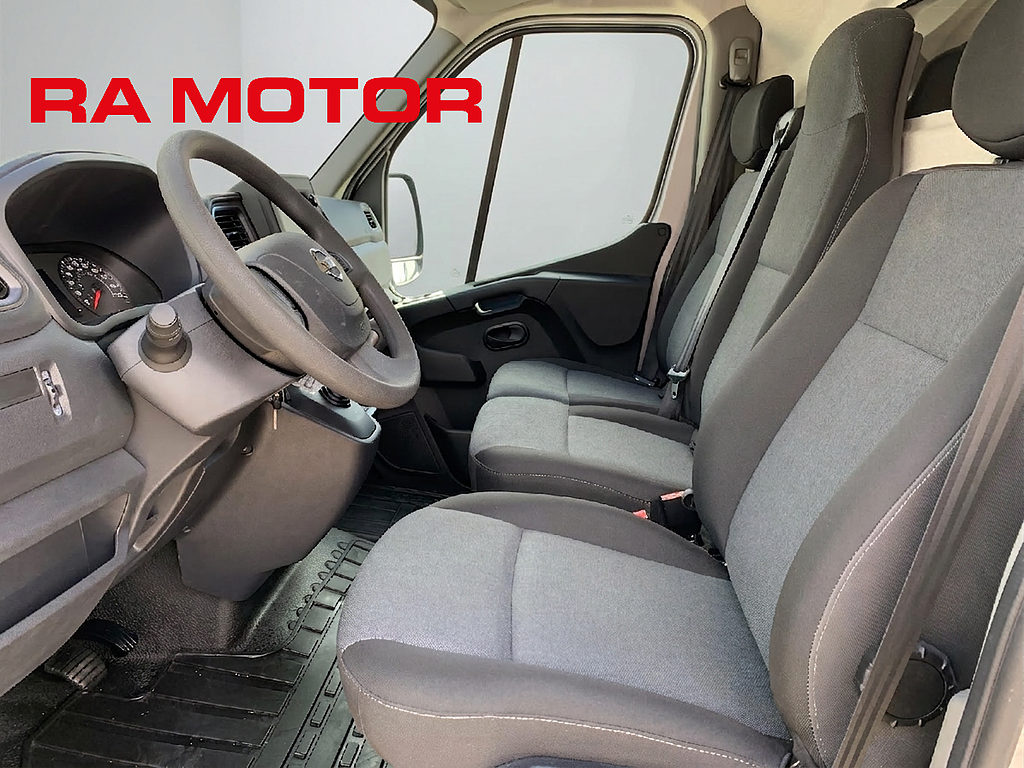 Nissan Interstar 3.5t 180hk Automat L3H2 | Tekna | Moms | Drag | Låg mi 2024