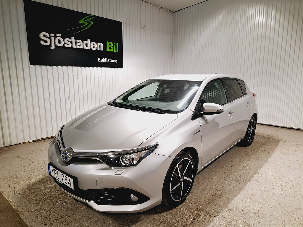 Toyota Auris Hybrid Intense Edition Kamera Bluetooth 4,95%