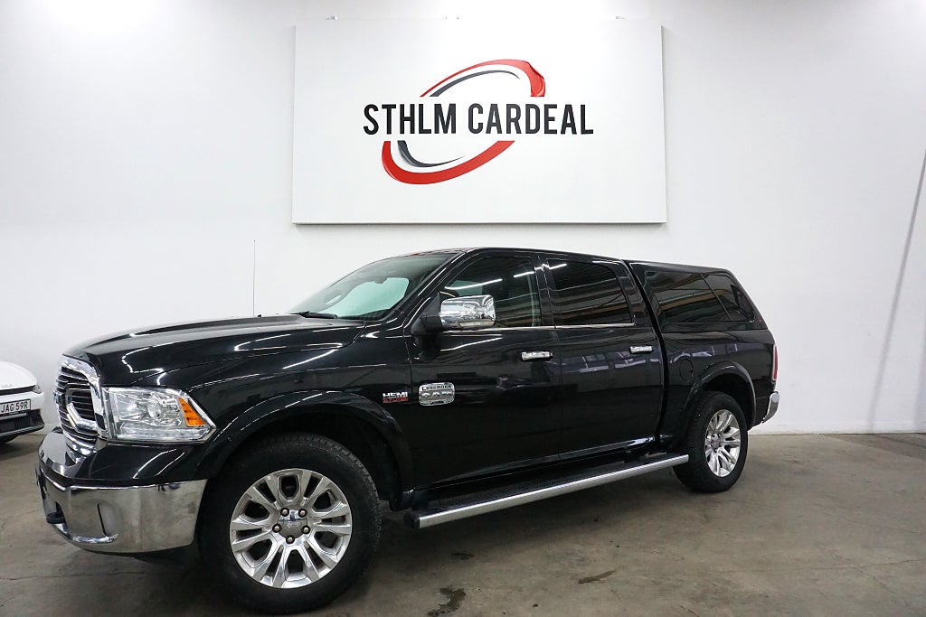 Dodge Ram 1500 Dubbelhytt 5.7 V8 HEMI 4x4 LONGHORN Kåpa MOMS Ny-Servad