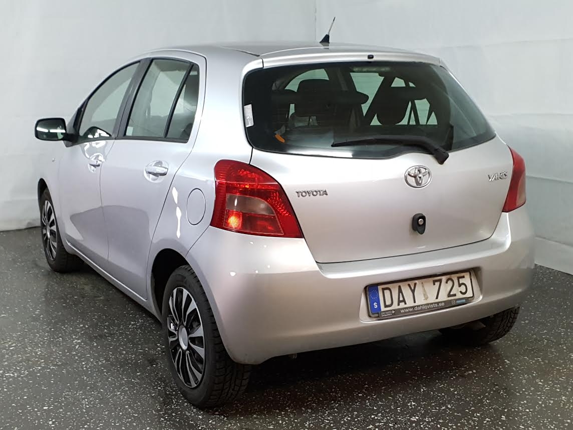 Toyota Yaris 5-dörrar 1.3 VVT-i 87hk 2006, bild 4/36