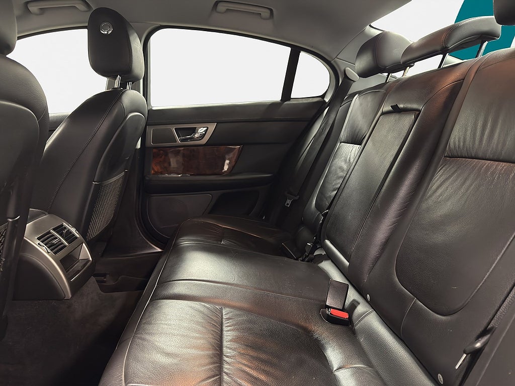 Jaguar XF 3.0 V6, 275hk, Premium Lux, 3 brukare, 12mån garanti