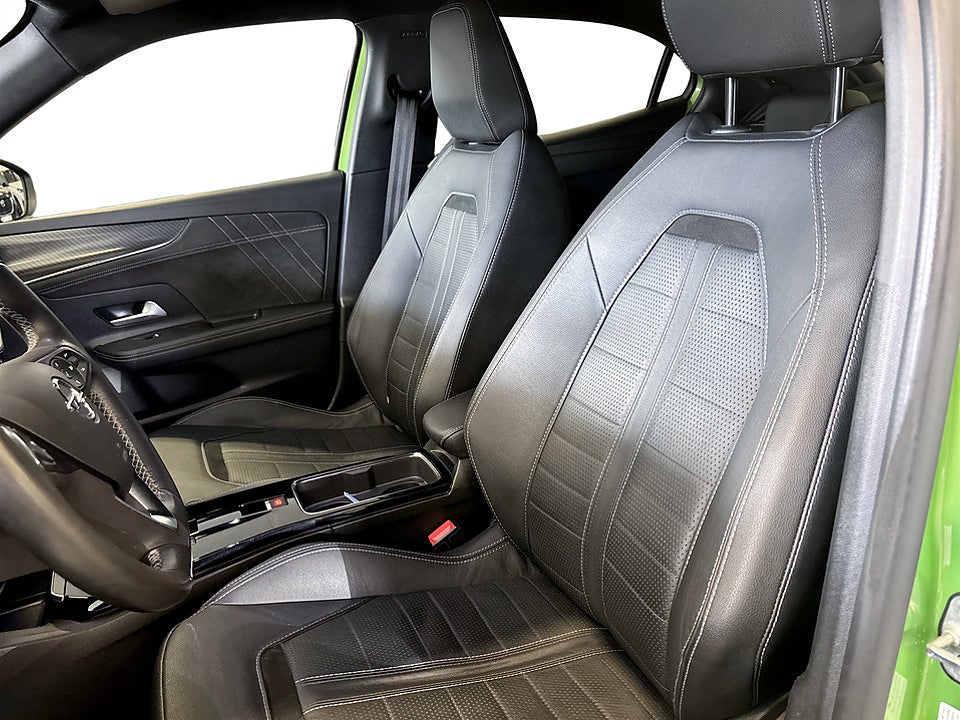 Bild på Opel Mokka Ultimate 1.2 Turbo 130hk Aut B-KAMERA CARPLAY